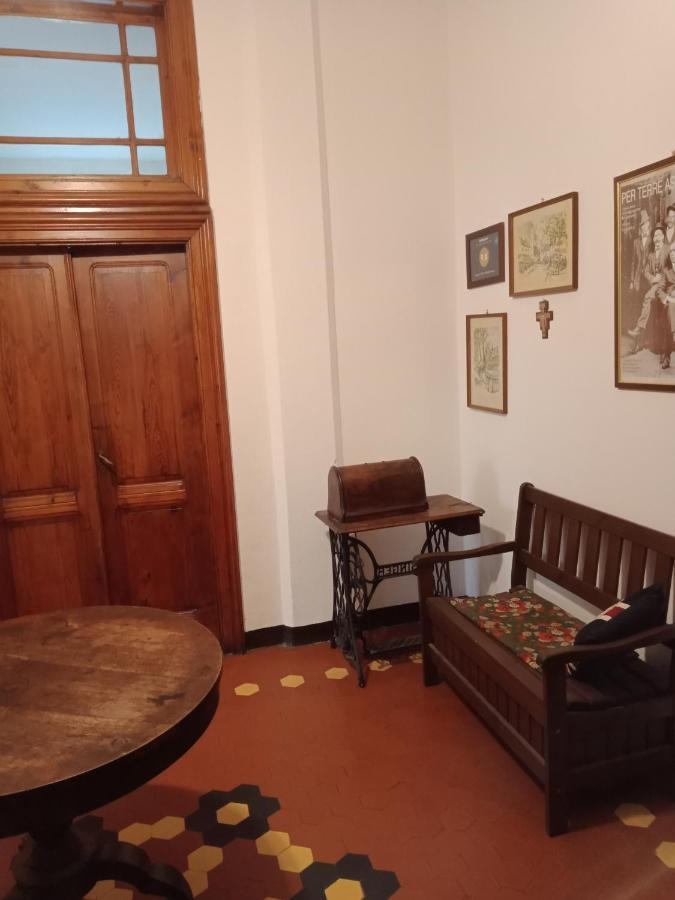 Casa Con Vista - Border House - Pontremoli Apartment Exterior photo